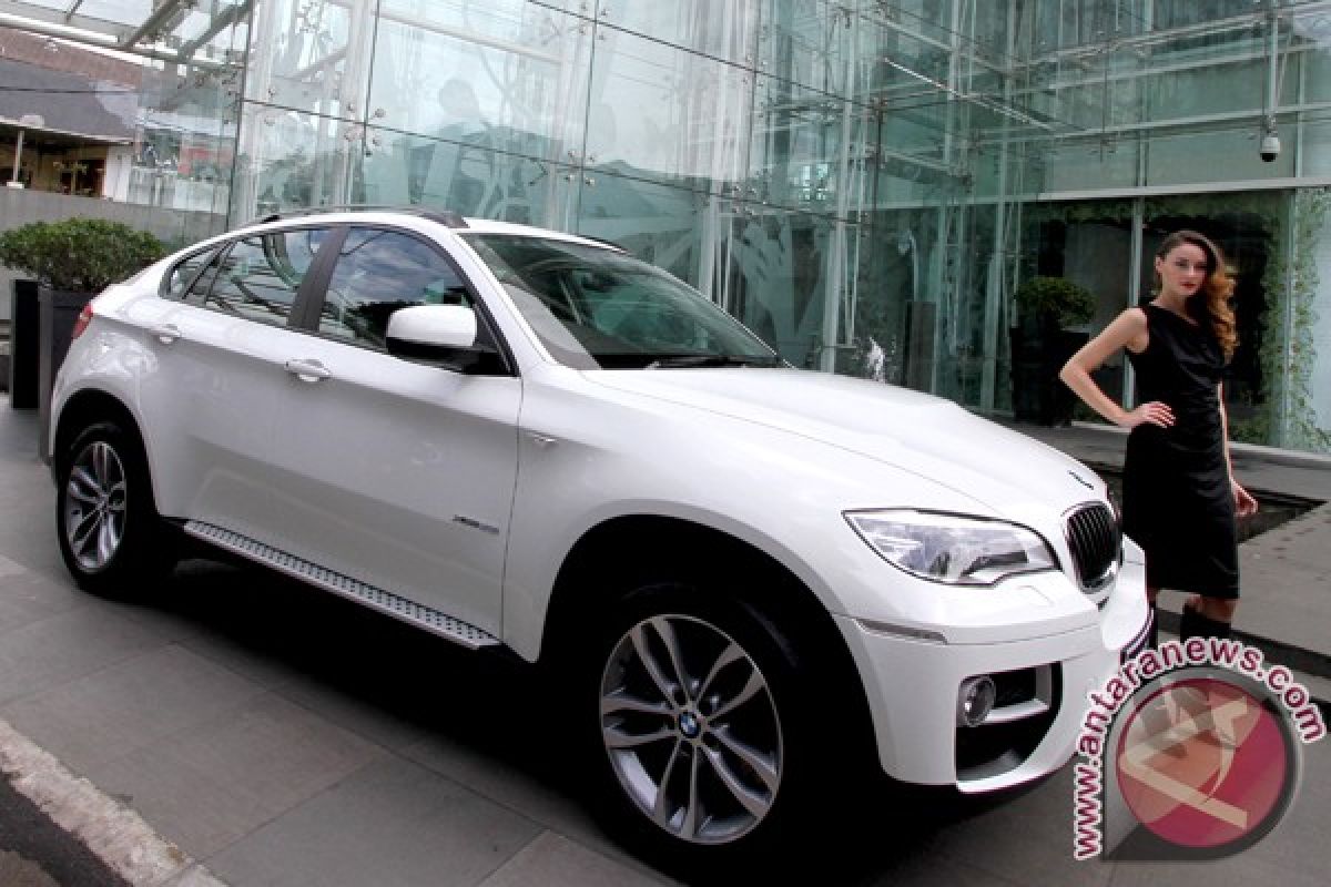 BMW X6 terbaru lebih besar dan berotot