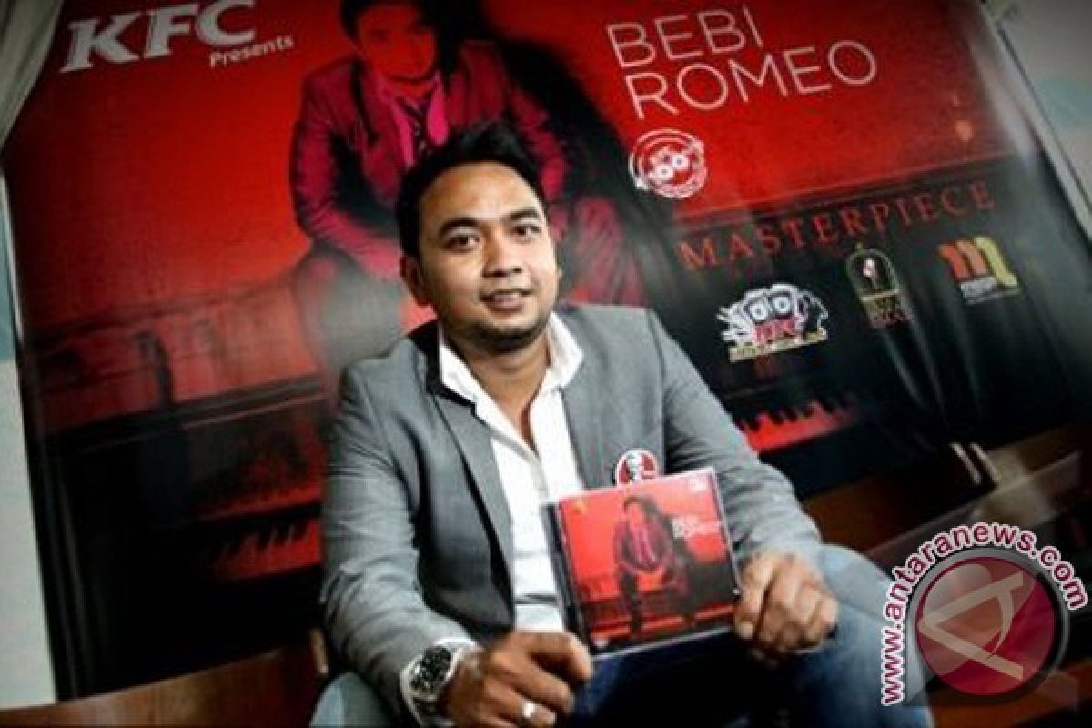 Bebi Romeo kolaborasi dengan Sandhy Sondoro 