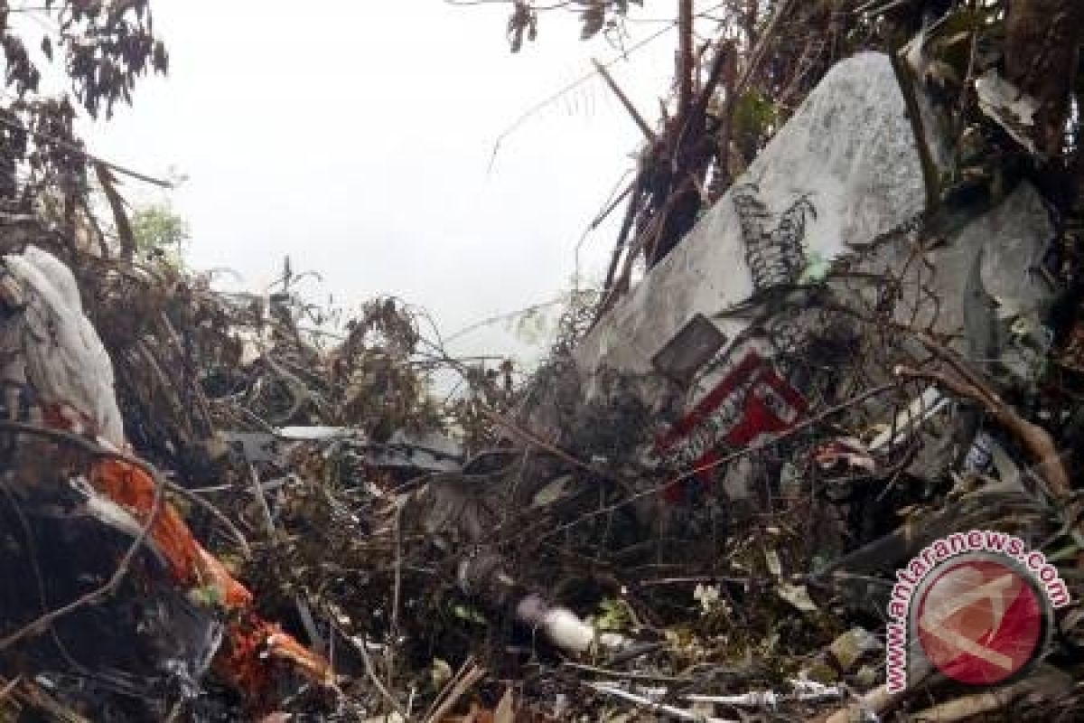 KNKT: Ada tiga penyebab pesawat Sukhoi jatuh