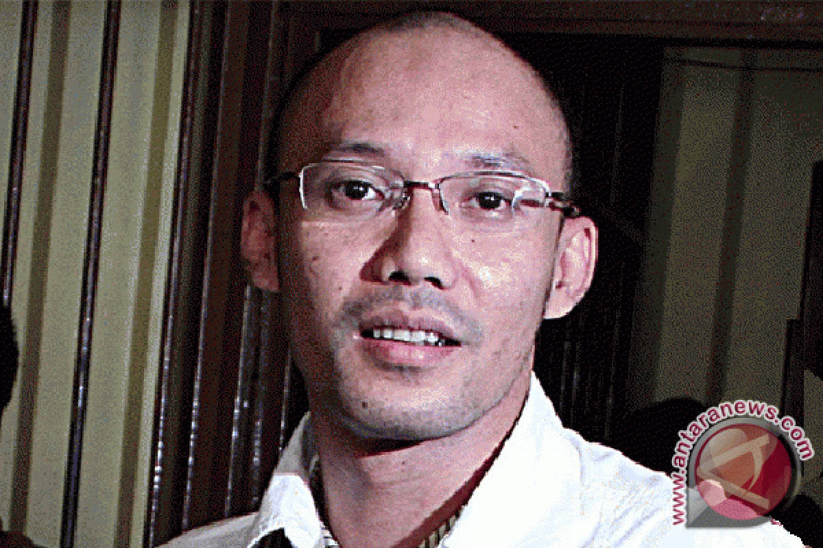 Fadly - Yoyok "Padi" shooting untuk "Musikimia" di Beijing