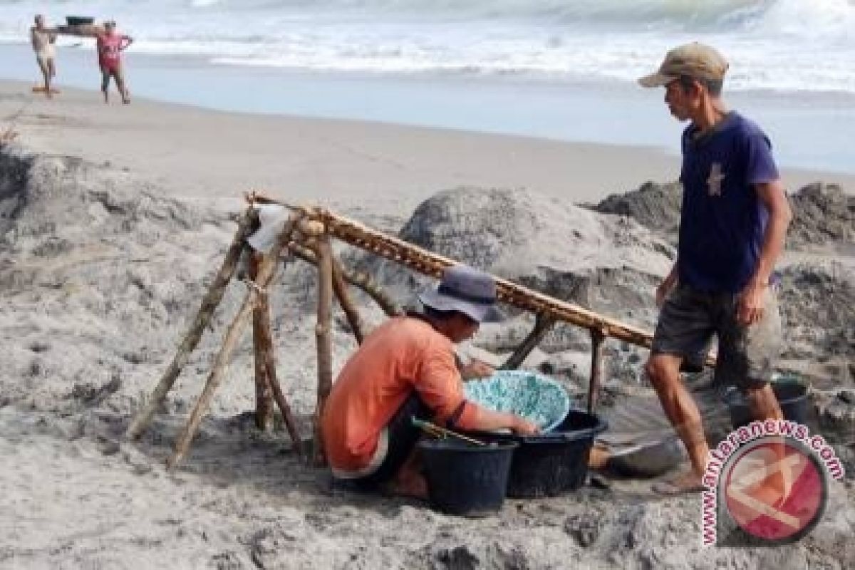 Pemkab dorong penambang emas bentuk badan hukum 