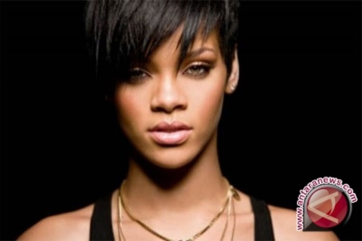 Rihanna segera rilis album baru