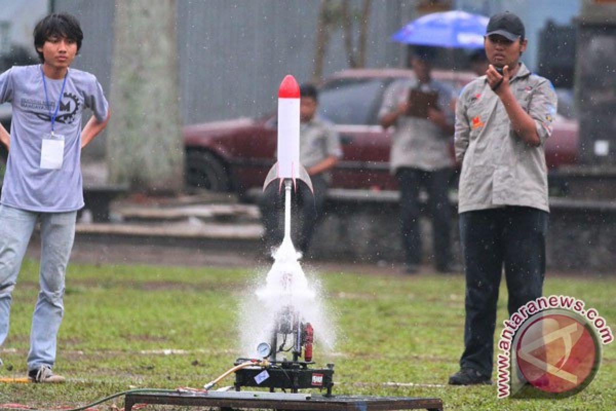 28 perguruan tinggi ikuti kompetisi muatan roket