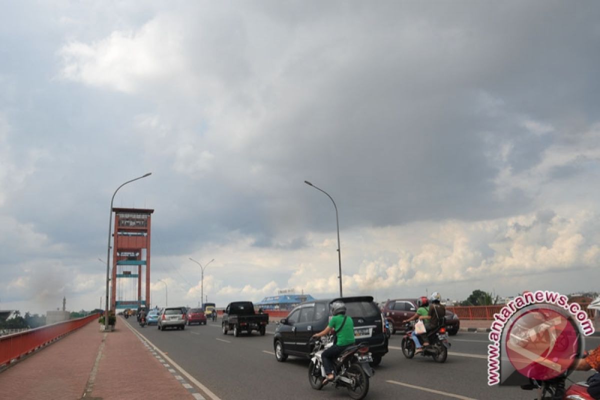 BMKG: Sumsel berpeluang hujan ringan dan sedang 