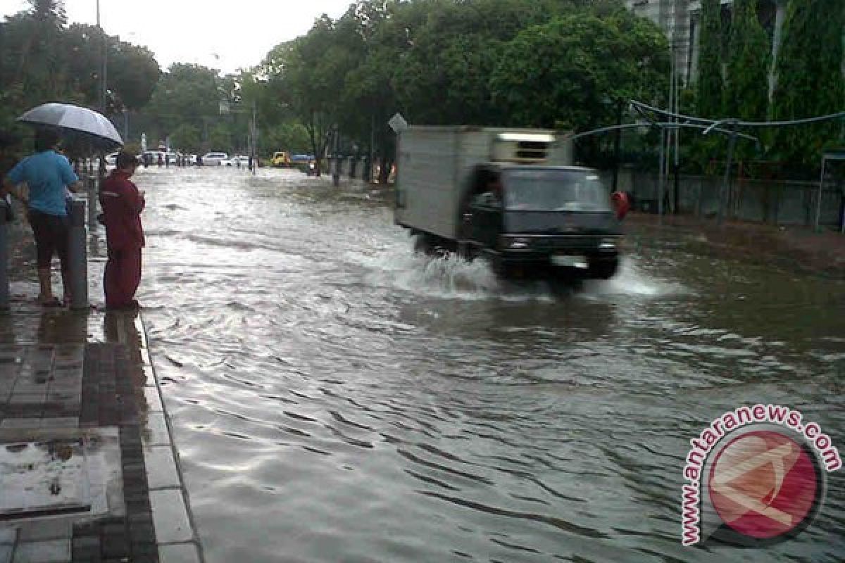 Hari kedua banjir ibu kota lengang