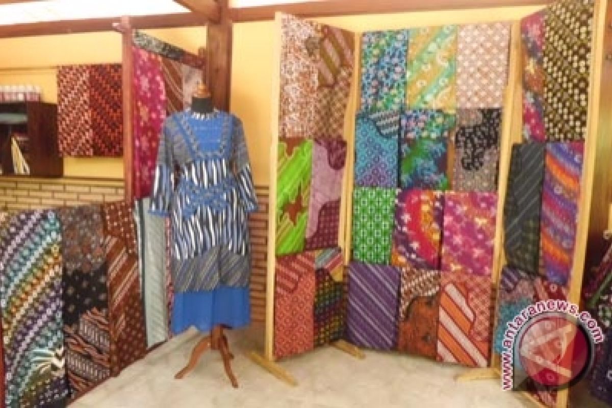 Perajin batik keluhkan kenaikan harga bahan baku 