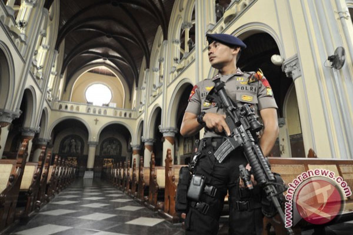 Indonesian national police deploys 192,000 personnel to secure Christmas celebration