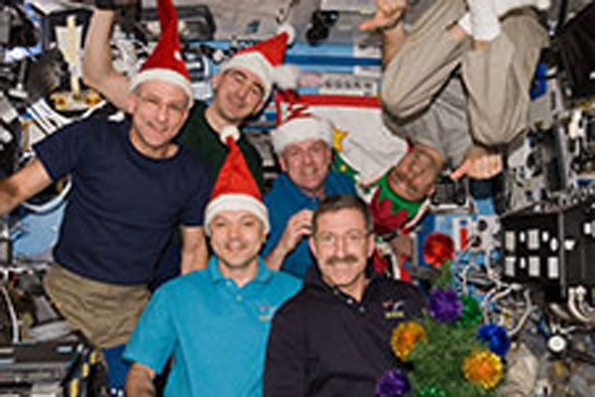 Awak Expedition rayakan Natal di ruang angkasa