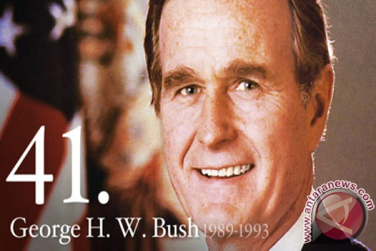 Mantan presiden Bush senior sakit 