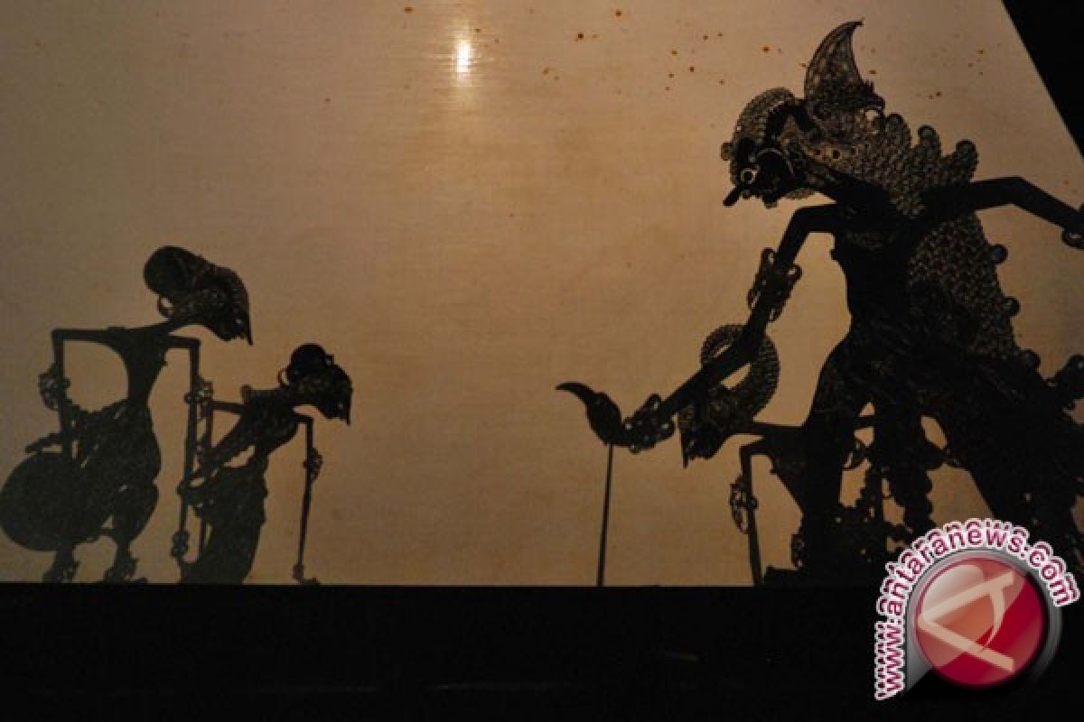 Dispar gelar wayang kulit sambut tahun baru 