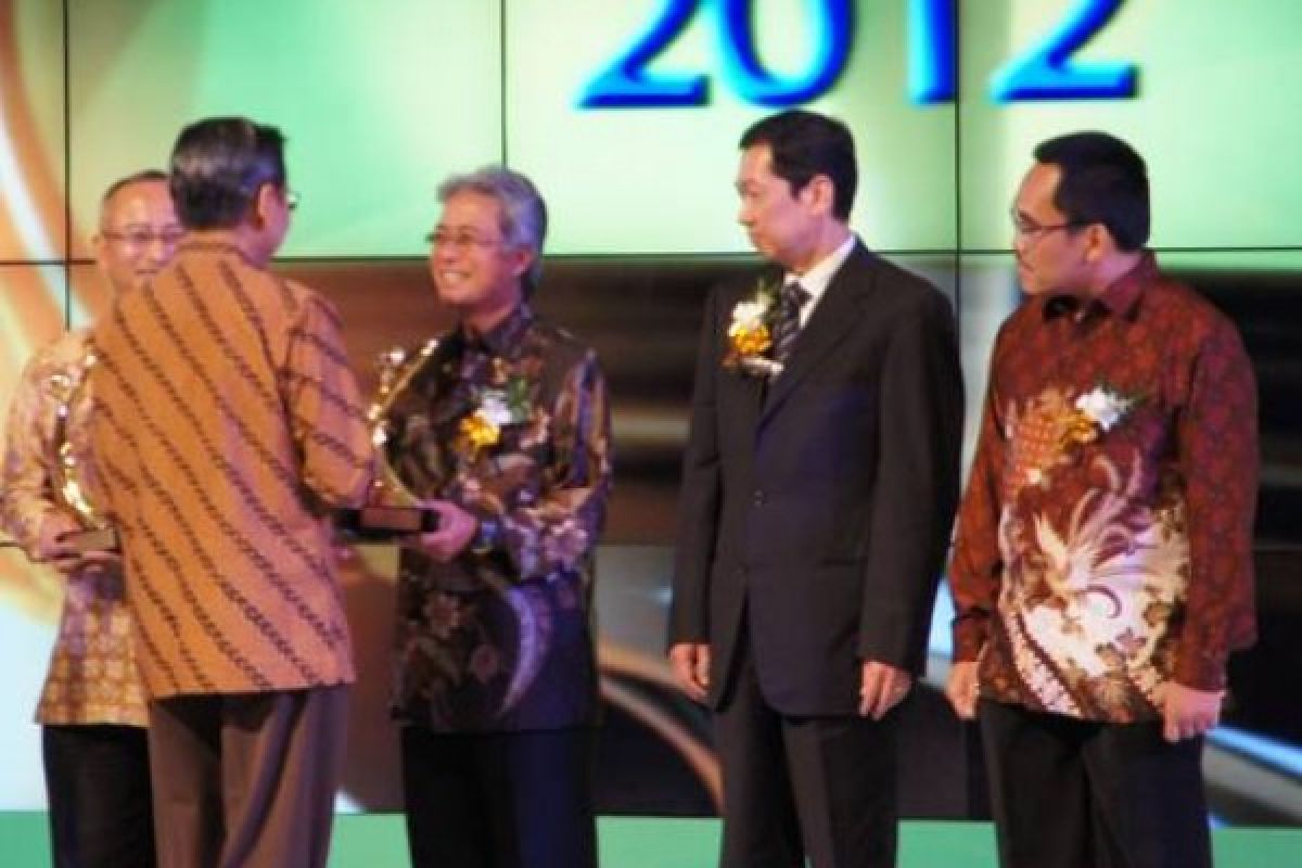 Semen Gresik Raih Proper Emas
