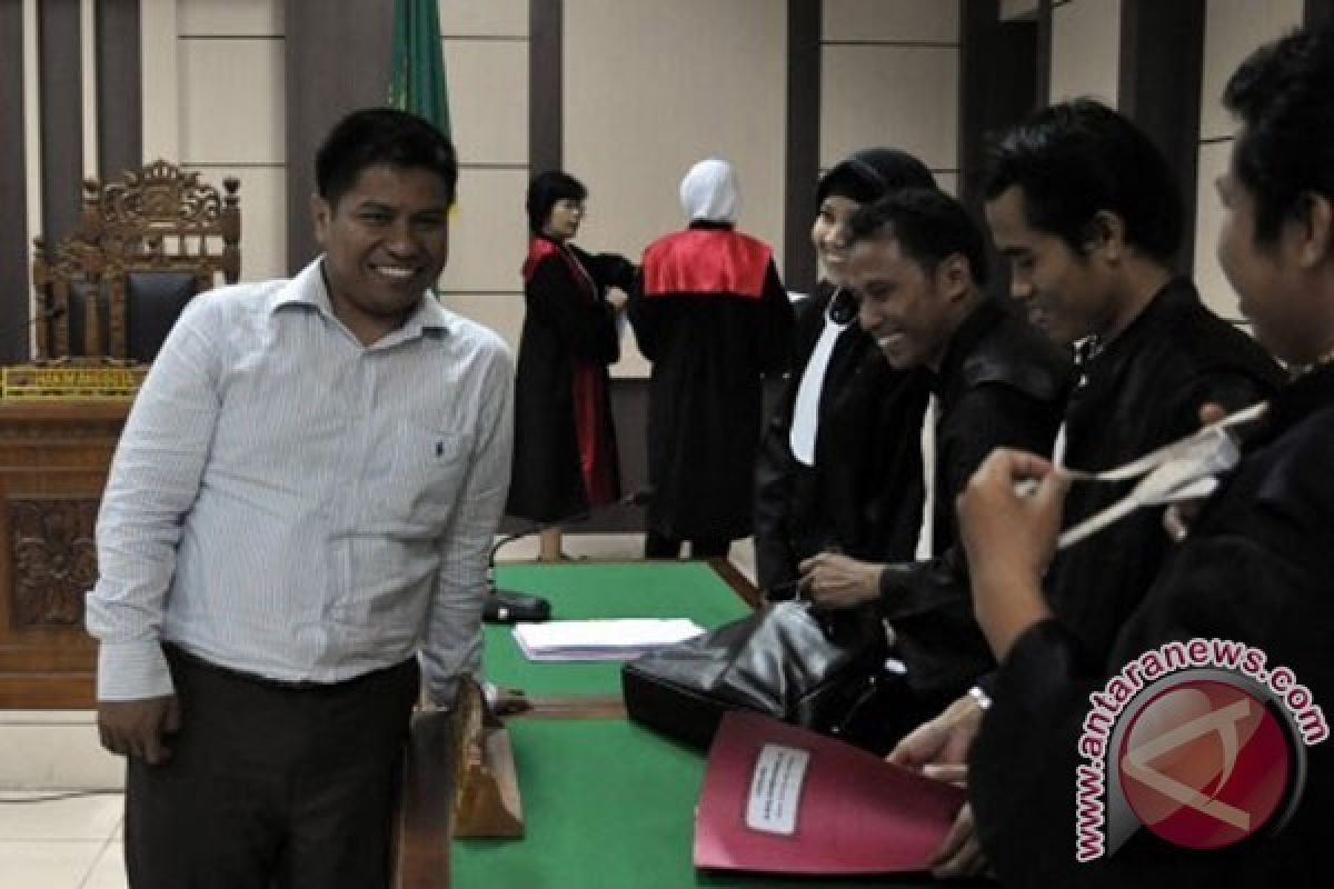 Jaksa Jemput Terdakwa Korupsi Bansos