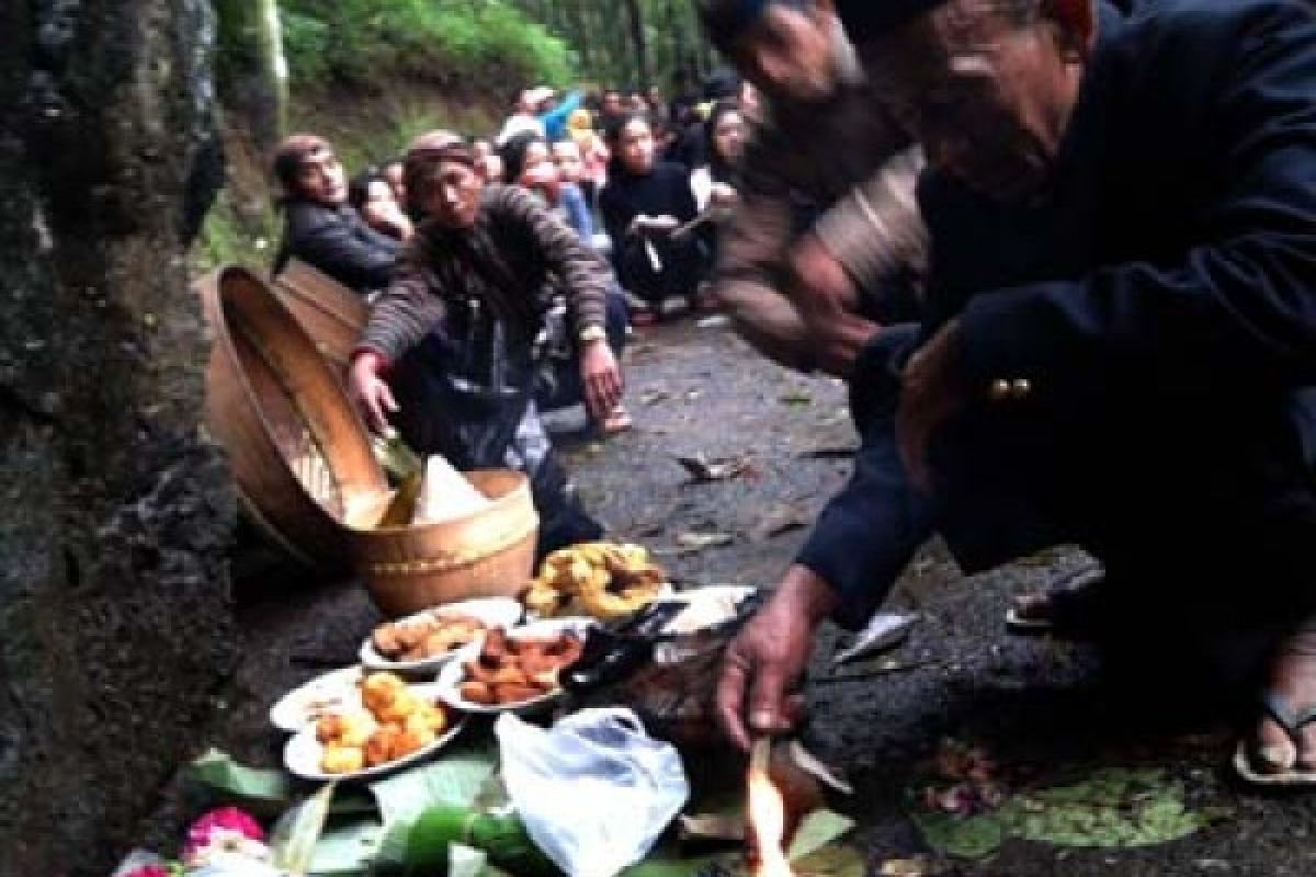 Nyadran Kali untuk Air Mengalir dari Merbabu