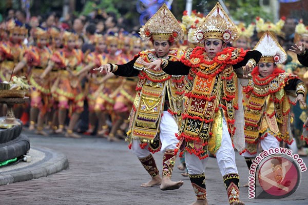 Ajang Denpasar Festival dihadiri 20 ribu orang