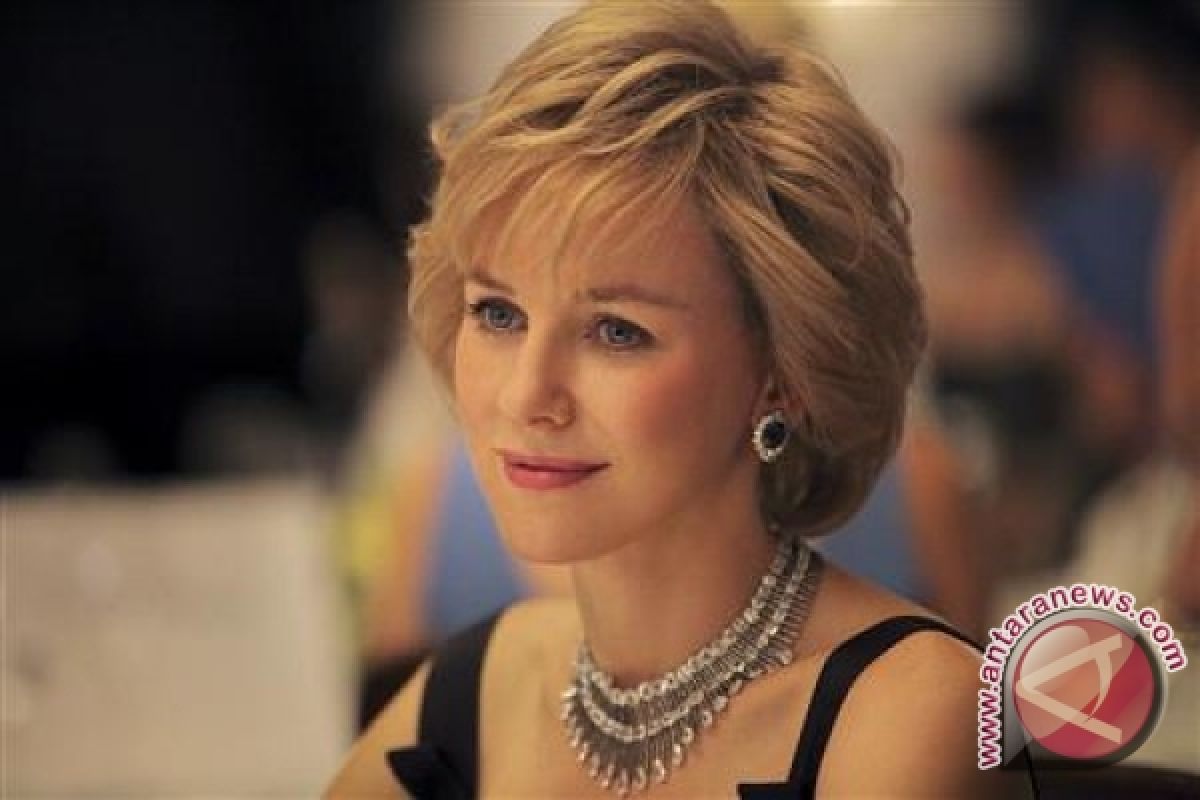  Naomi Watts kesulitan perankan Putri Diana