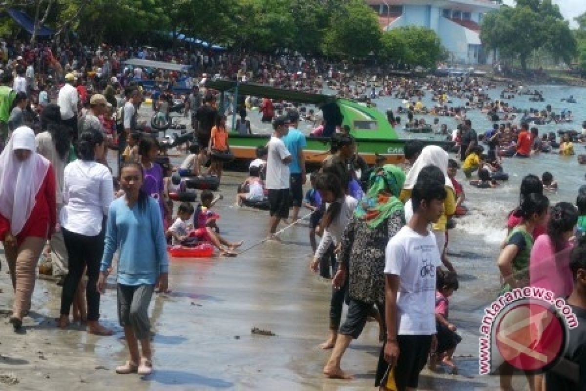 Kebersihan Pantai Batakan Perlu Diperhatikan