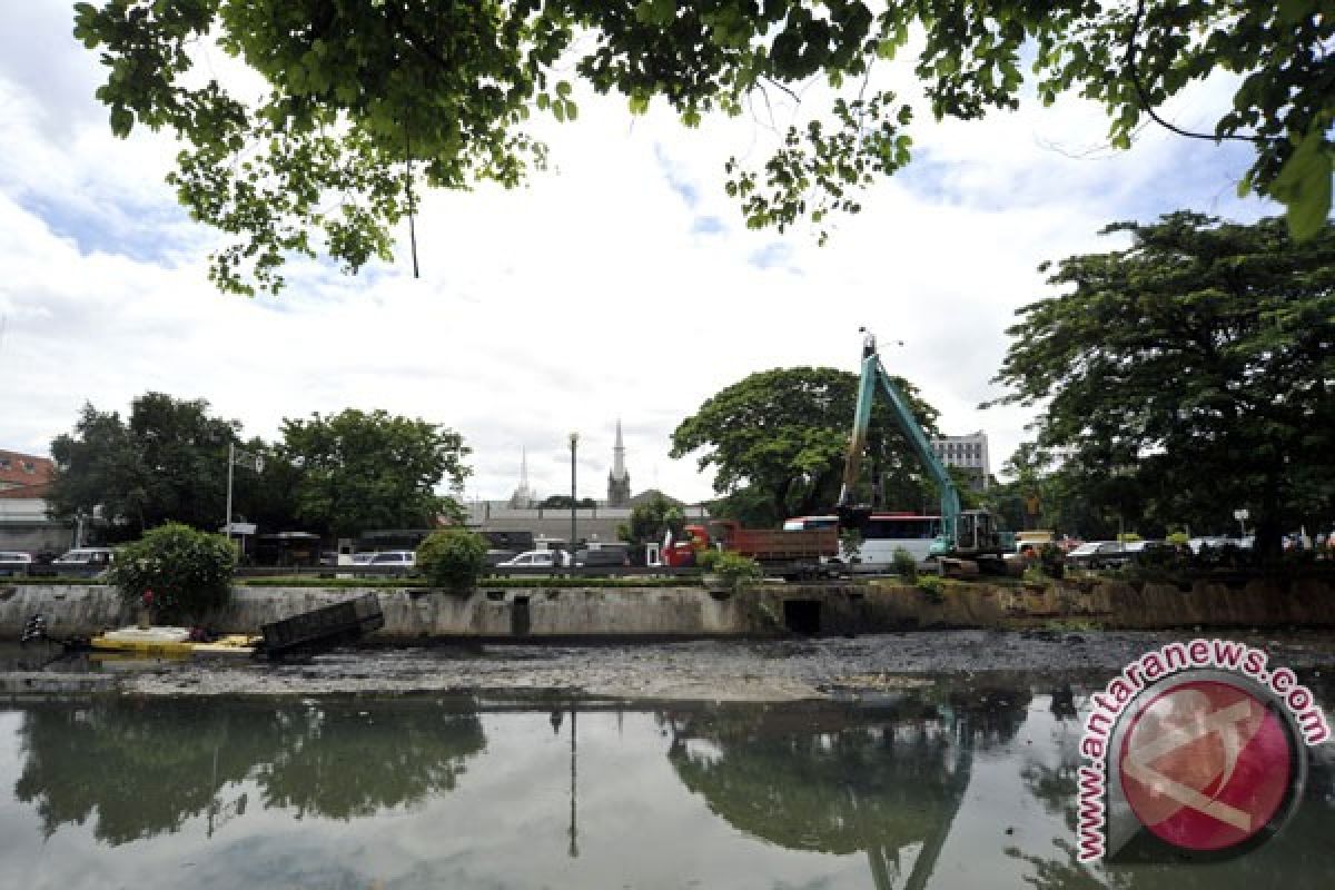 DKI Jakarta keruk semua kali antisipasi banjir saat puncak musim hujan