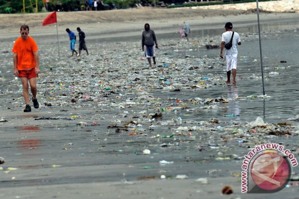 DAS Tondano masih mengirim sampah ke Bunaken