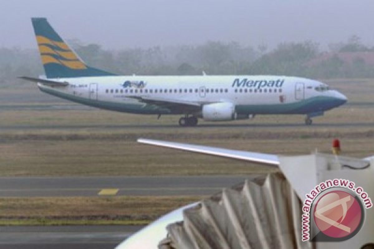 Merpati gagal mendarat akibat cuaca buruk