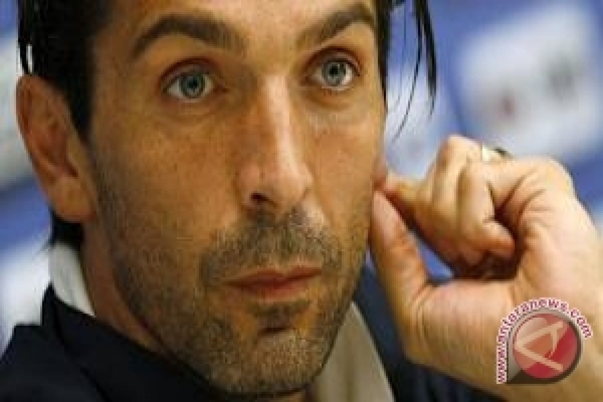 Buffon kecewa berat