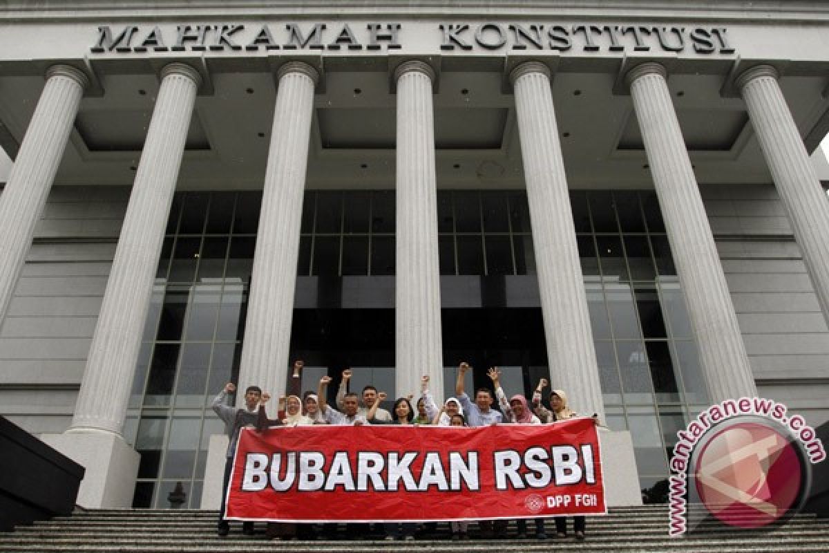Pemerintah diminta segera bubarkan RSBI