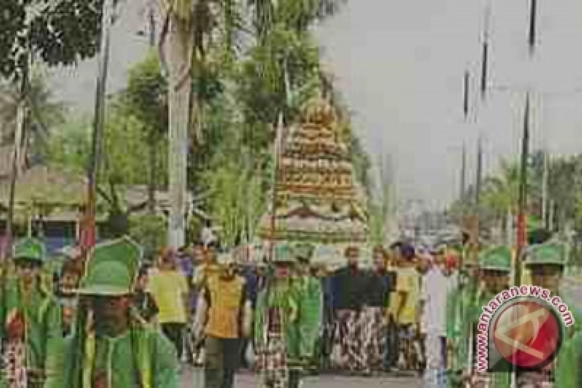 Masyarakat Pulesari gelar upacara adat Pager Bumi 