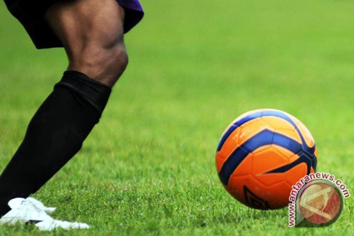 12 provinsi ikuti kejuaraan sepak bola wanita Piala Pertiwi  