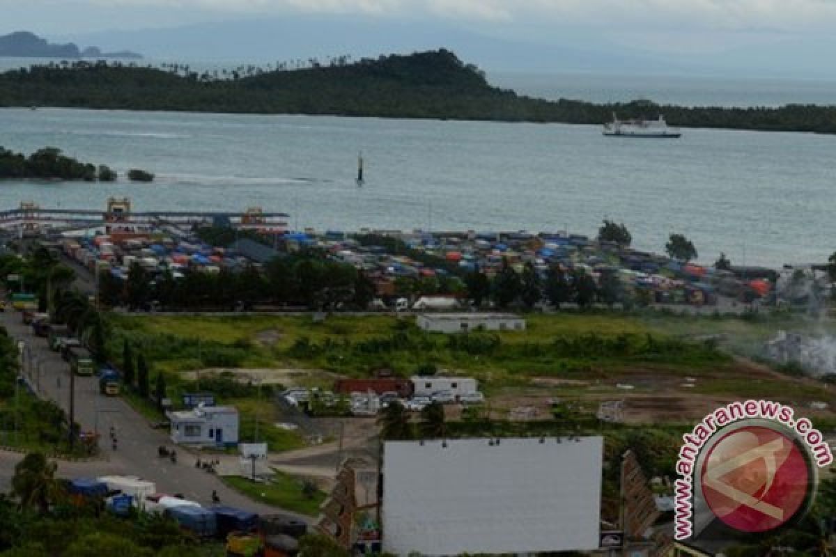 Puting beliung rusak fasilitas umum Pelabuhan Bakauheni