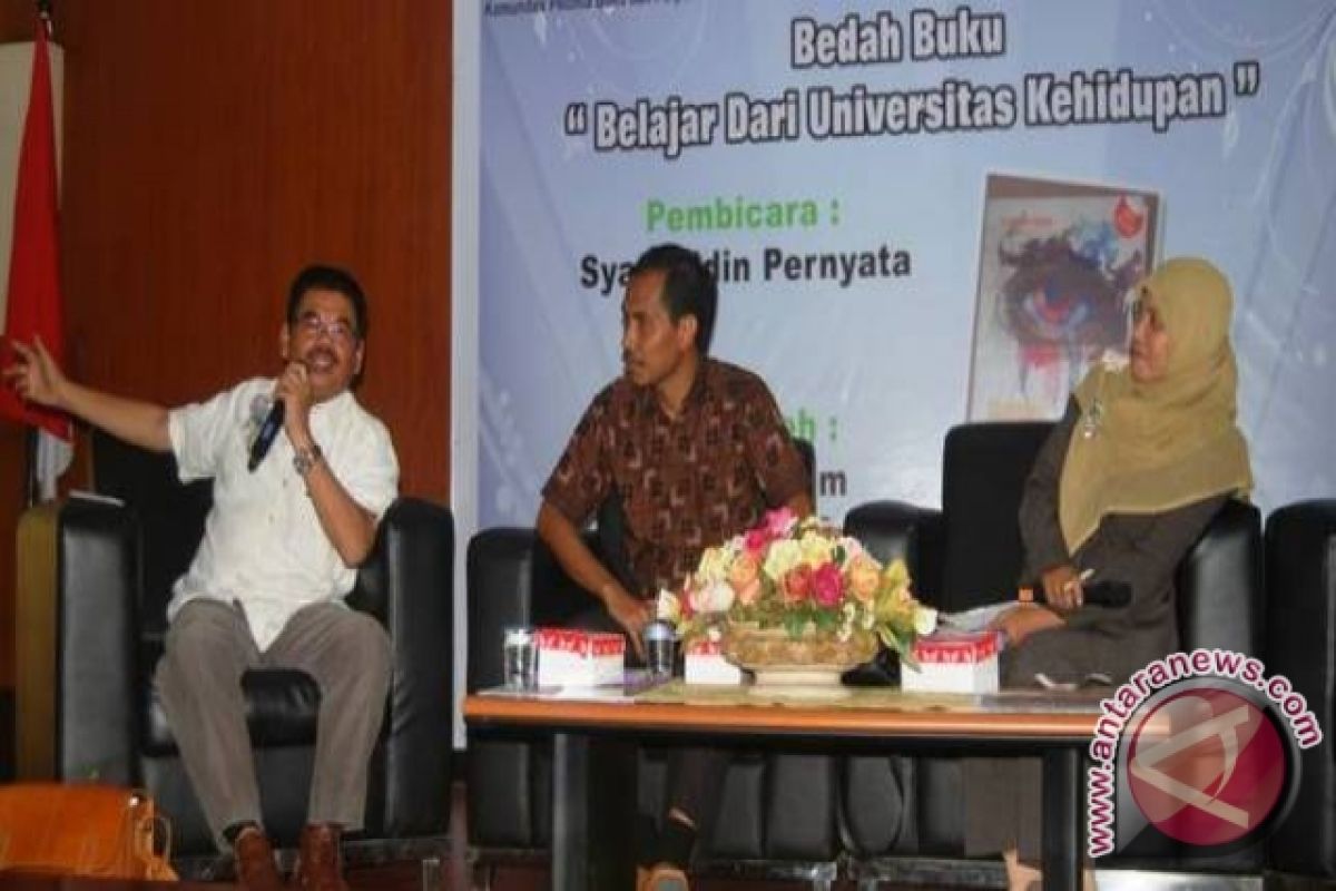 Banpusprov Kaltim Gelar Bedah Buku 