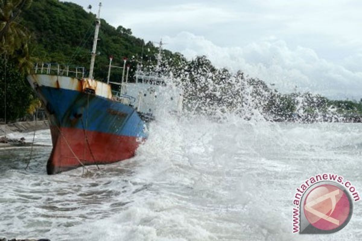 Wisatawan harus waspadai gelombang laut di Yogyakarta