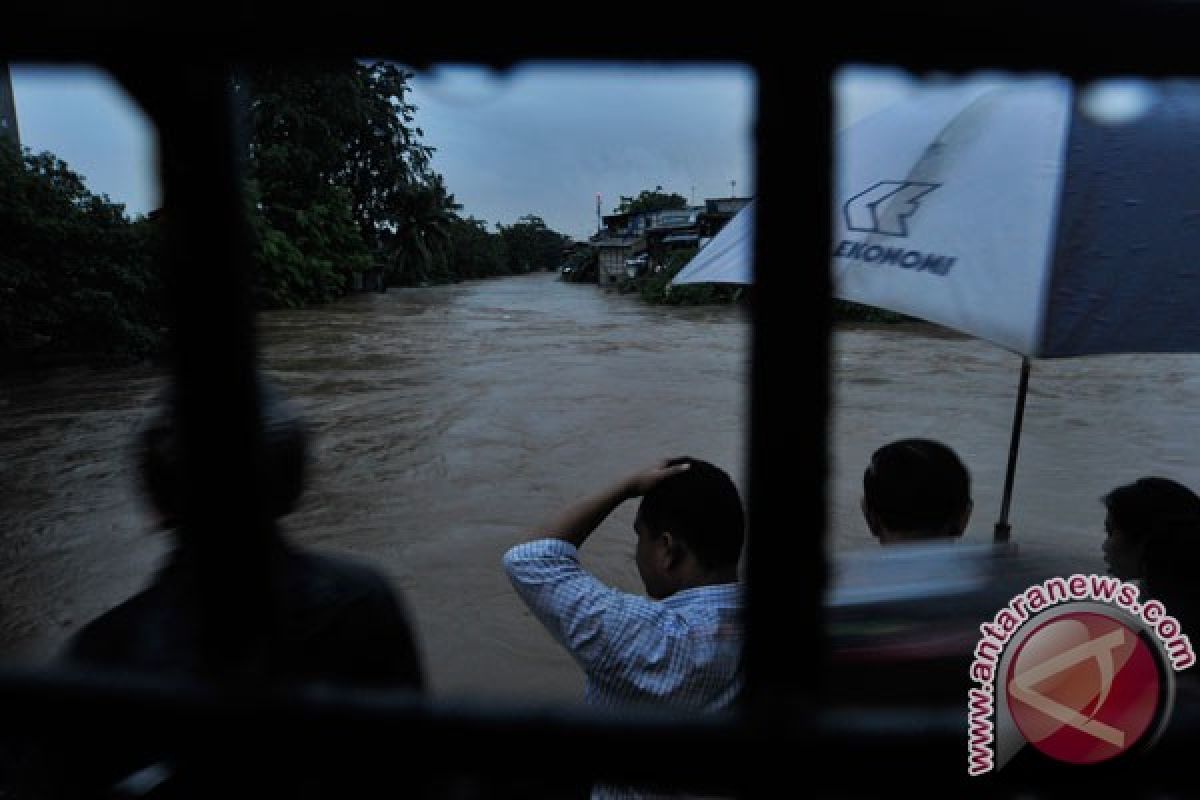 Hujan ekstrim di Bogor lebih dari 8 jam