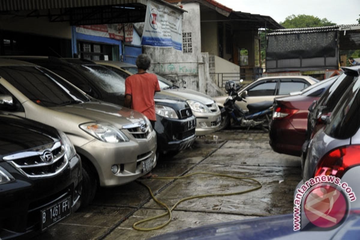 Permintaan kendaraan sewa di Palembang tinggi