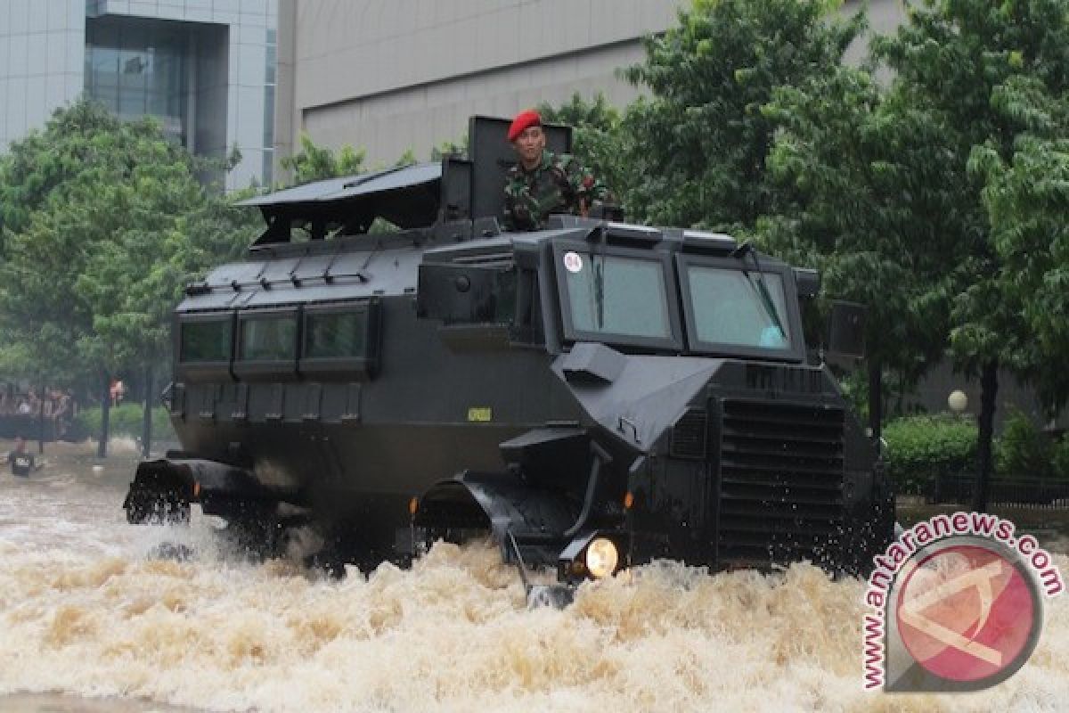 Prajurit Kopassus ditarik dari siaga banjir 