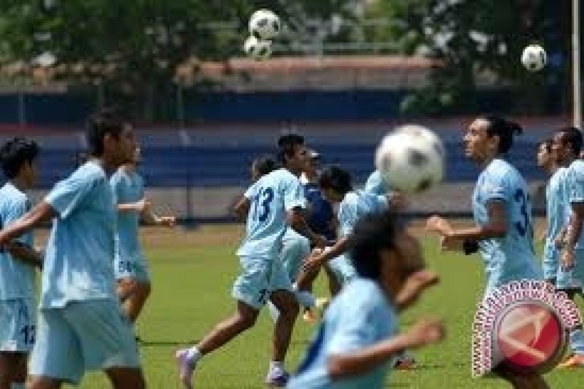 Persela menang 4-0 atas Madura United