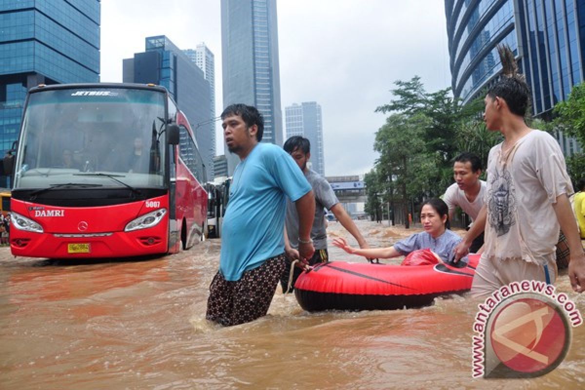 BI`s warehouse is safe despite floods in Jakarta