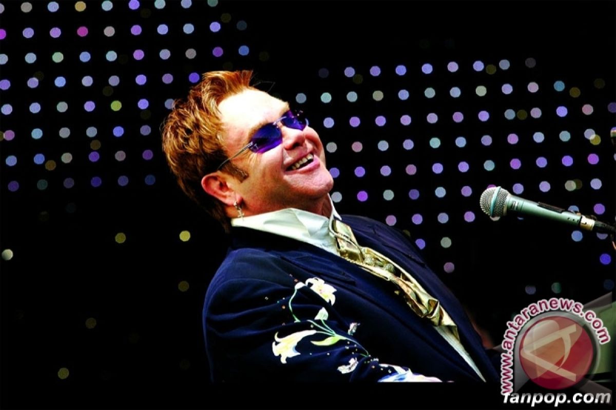  Elton John sambut anak kedua