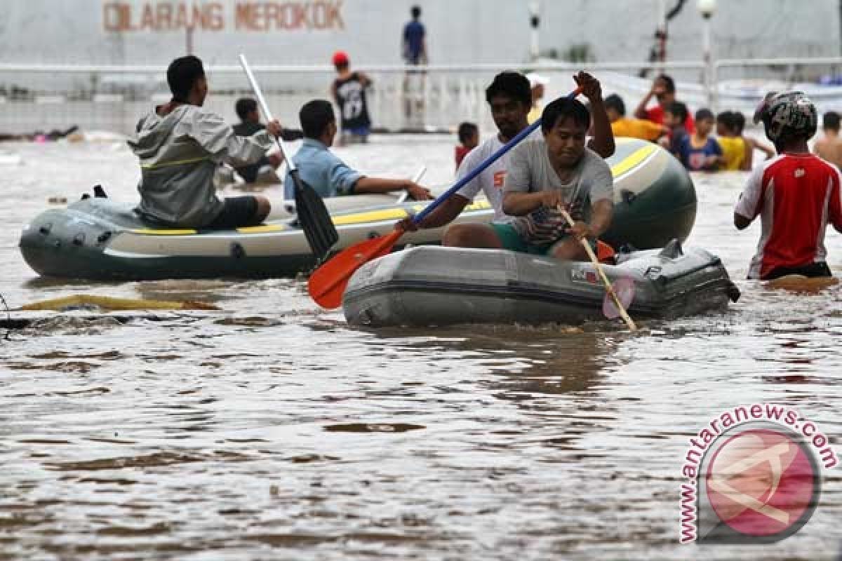 Banjir Jakarta berdampak pada bisnis online daerah