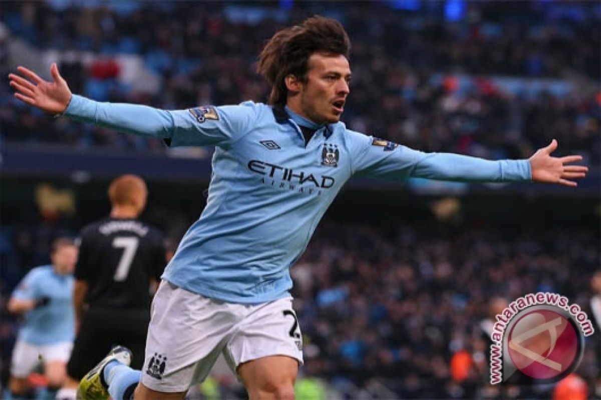 David Silva Perpanjang Kontrak dengan M City 