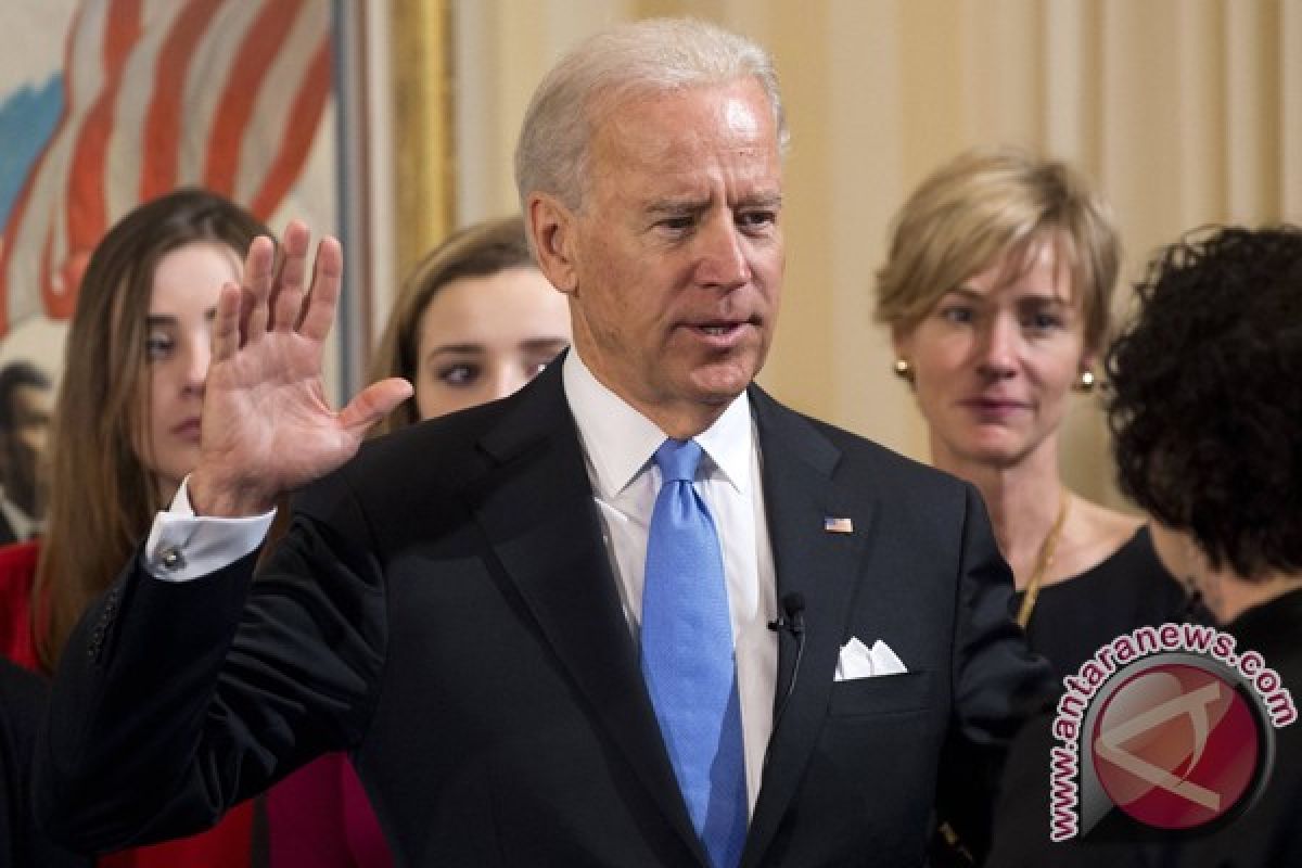 Wakil Presiden Joe Biden dilantik lebih dulu