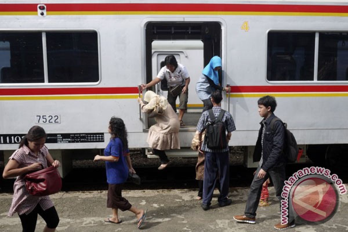 KA Merak-Madiun mulai beroperasi hari ini