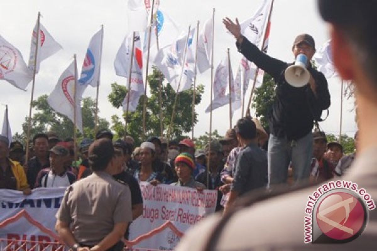 Masyarakat adat Lampung tuntut hak tanah ulayat