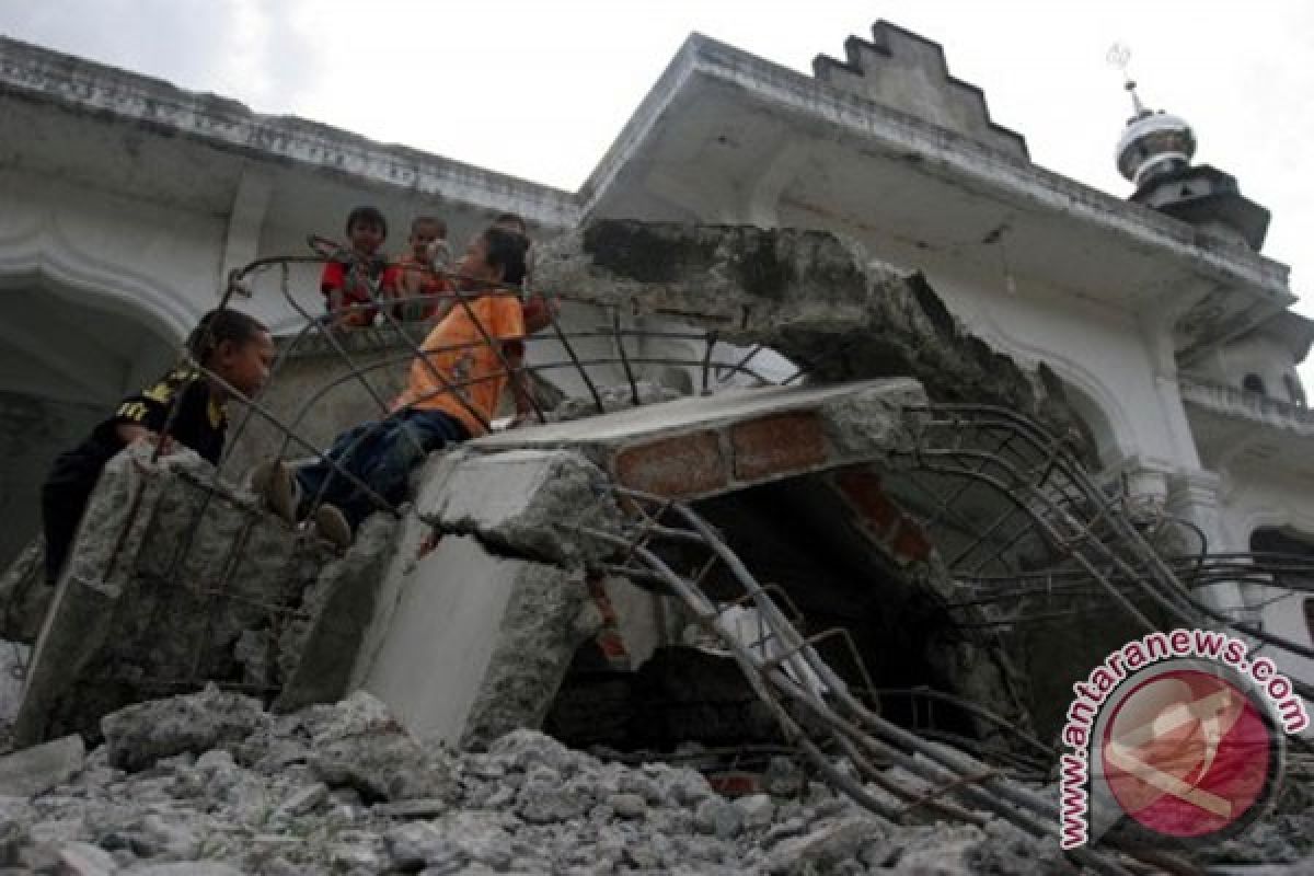 Gempa Pidie picu bencana alam di Sumatera
