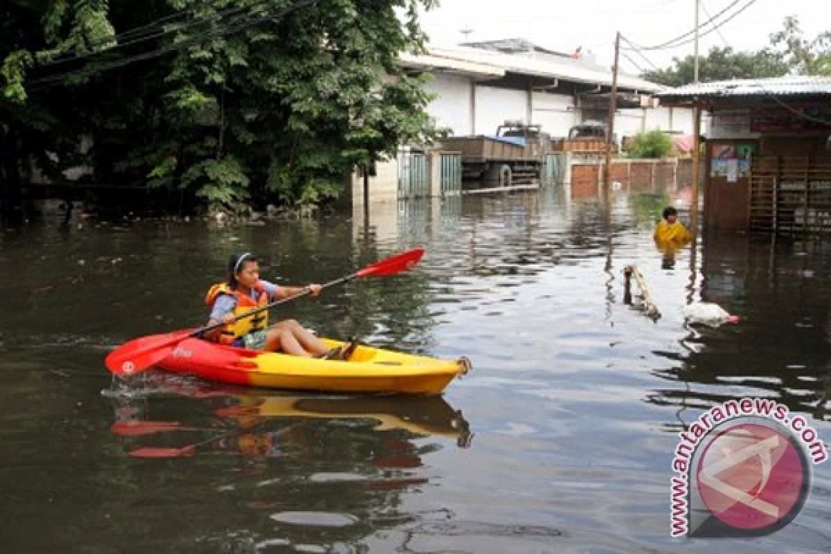 Jakarta allocates rp1.12 trillion to tackle flood problem