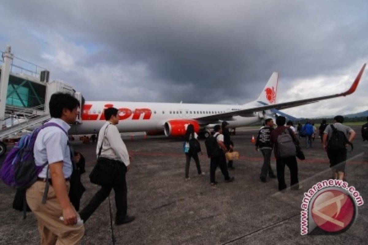 Penumpang di bandara Mamuju meningkat 16,11 persen