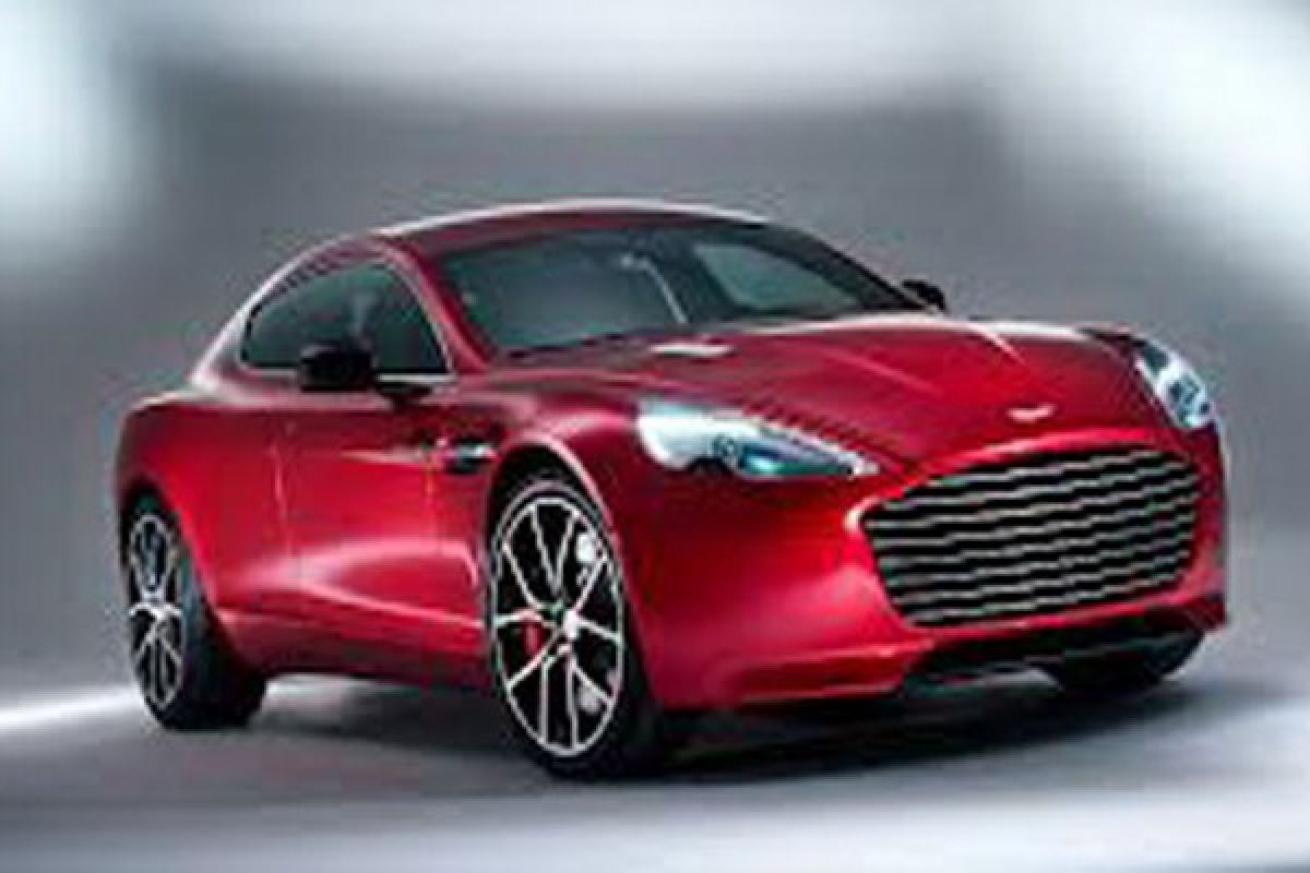 Aston Martin Rapide S capai 550 tenaga kuda