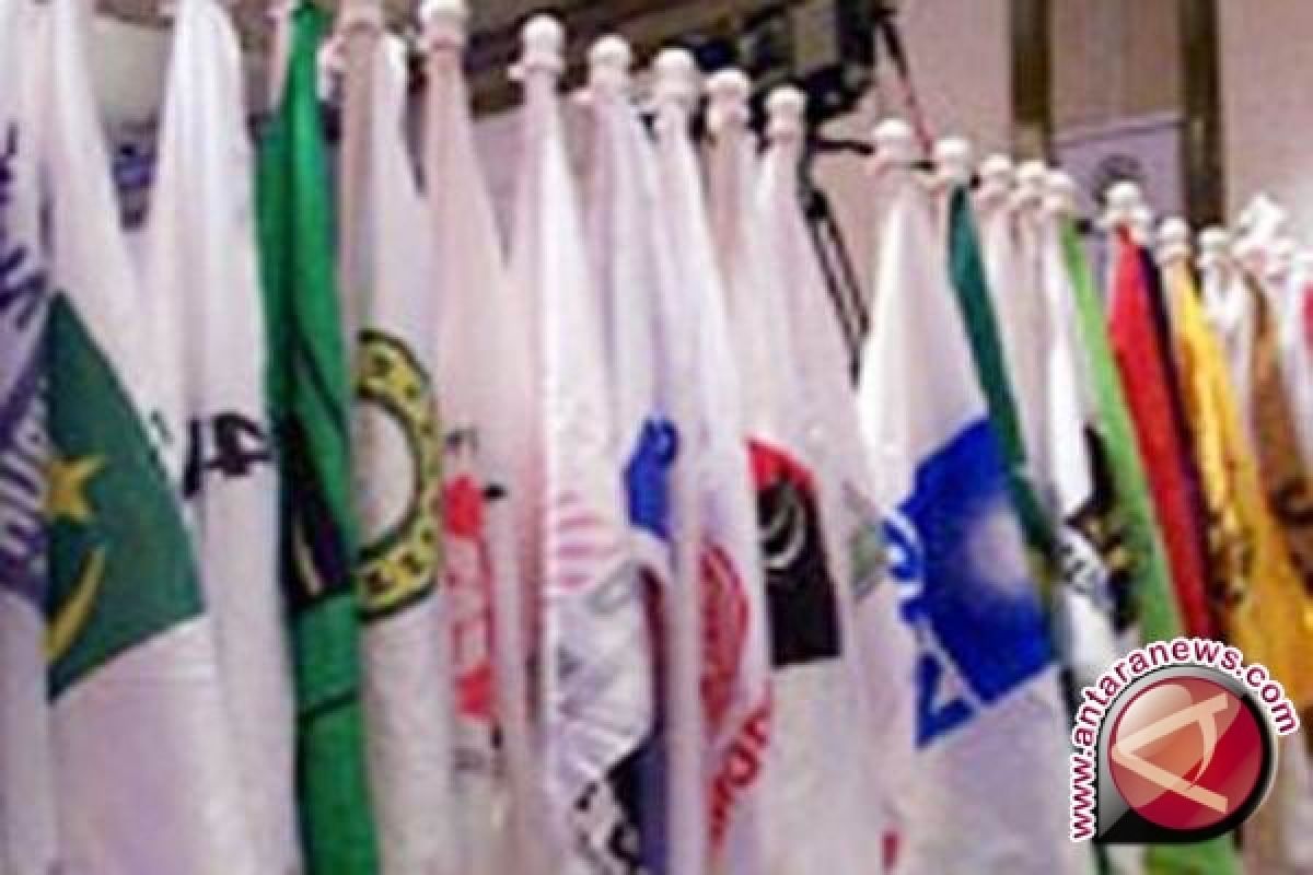 Bawaslu Sleman: bendera parpol bukan APK