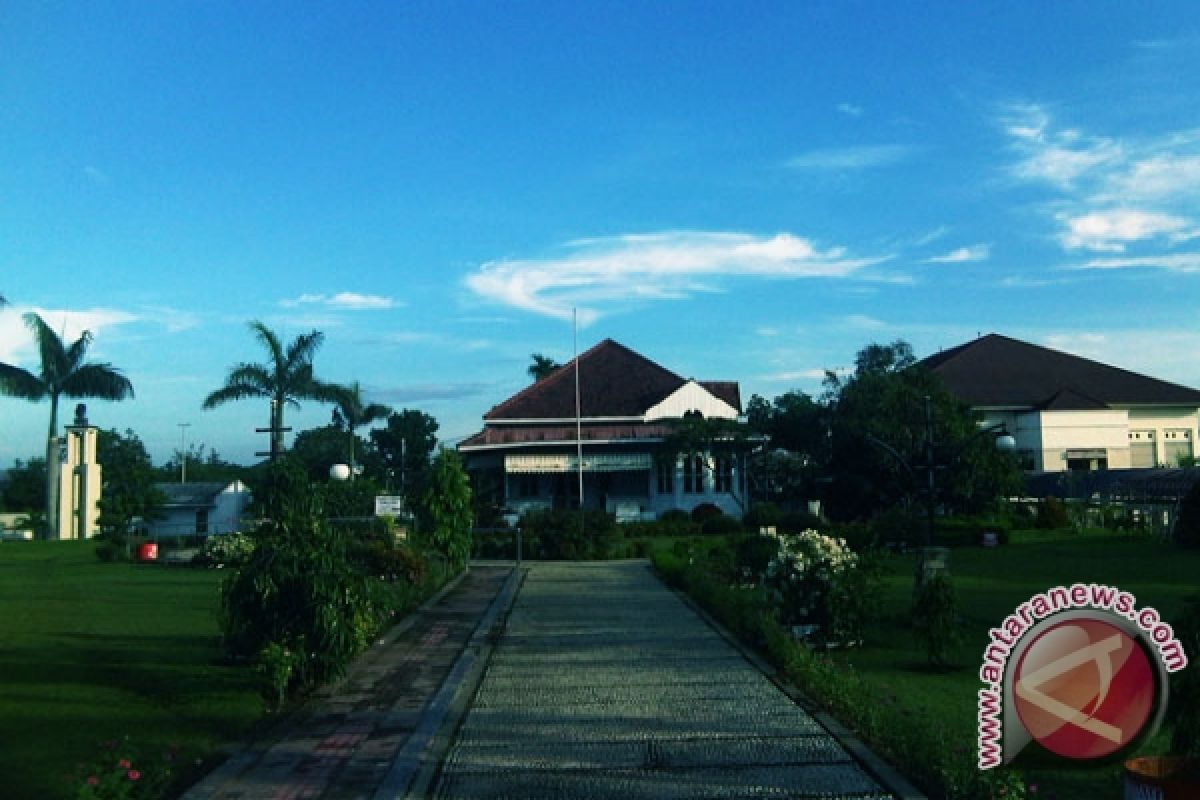 Mendikbud kunjungi rumah Bung Karno di Bengkulu