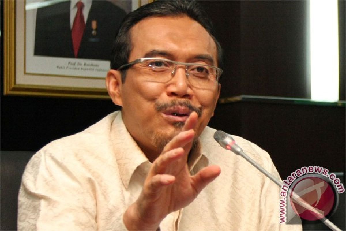 Minister Suswono questioned as witness at KPK