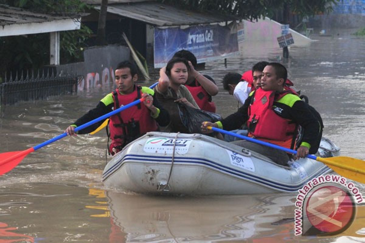 Banjir genangi sejumlah wilayah di Bekasi