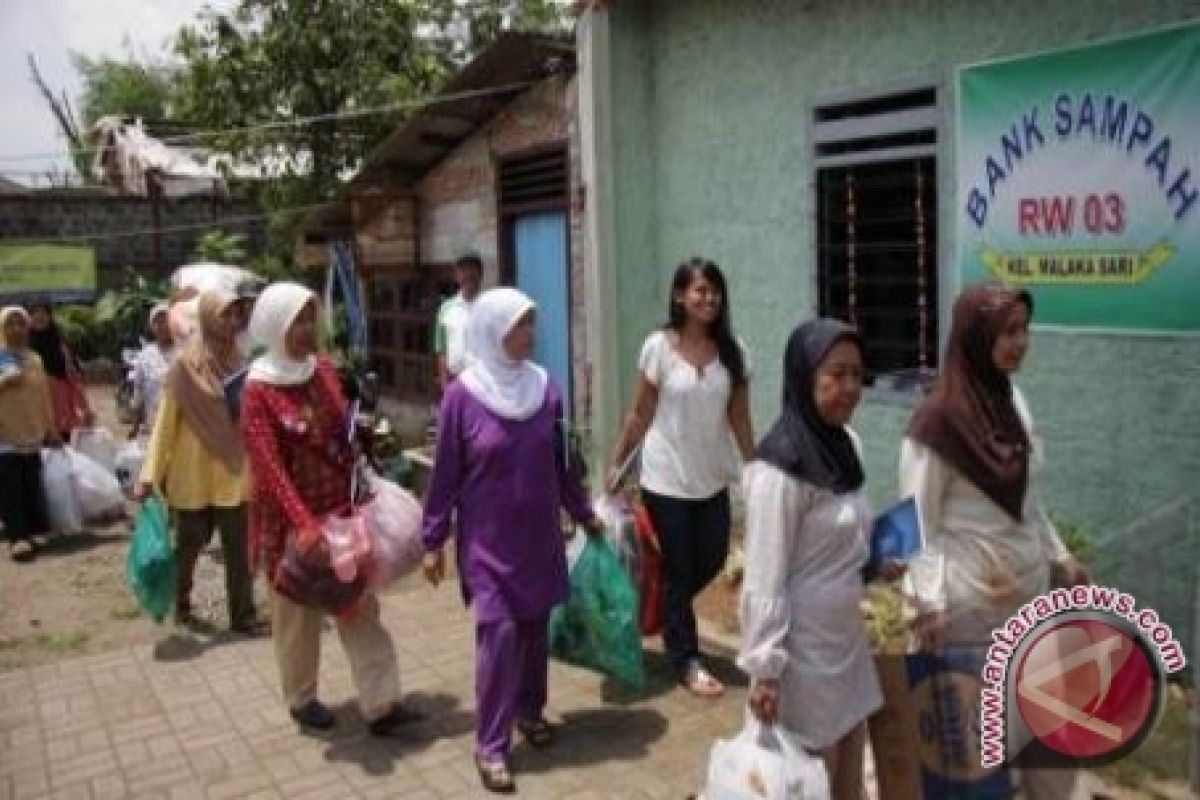 Masyarakat bisa tukar sampah dengan sembako